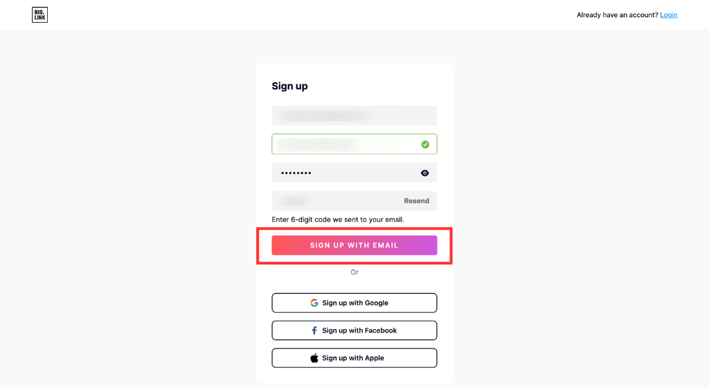 「SIGN UP WITH EMAIL」をクリック